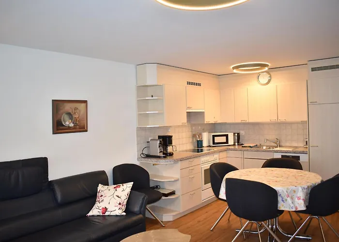 Apartment Sotmirana 53 *